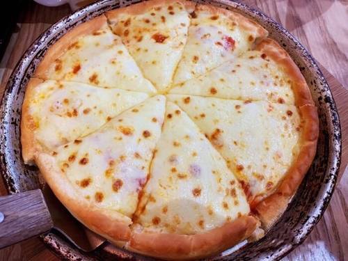 【南京】披萨控们的福利到了！仅29.9元抢奶酪时光9寸奶酪至尊披萨+饮料1杯！6店通用，当天可订，无需预约！